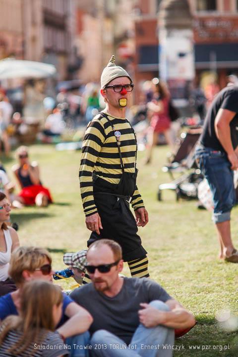 Klaun Koko_Sniadanie na Trawie