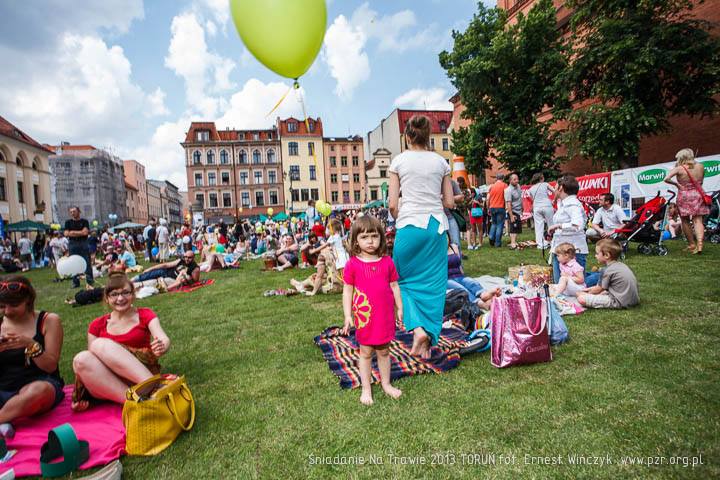 Śniadanie na Trawie_Torun_Rynek Nowomiejski_07